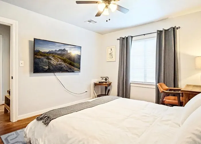 3Br Home 9 Mins Integris, Sleeps 8