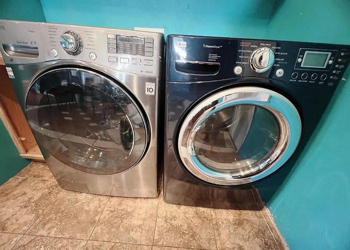Pet Friendly 2 Bedroom Located In The Heart Of Okc