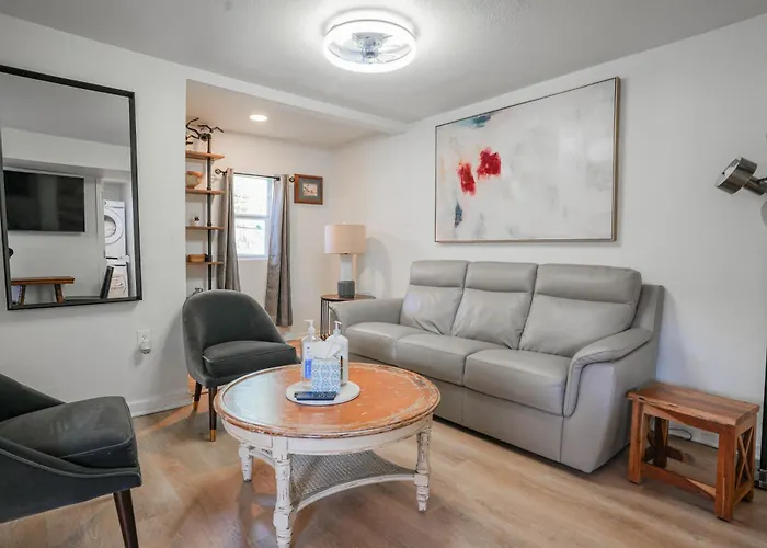 2Br Apt 7 Mins Ocu